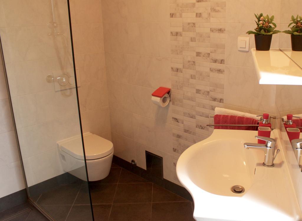 Rogic Apartment Ловран Екстериор снимка